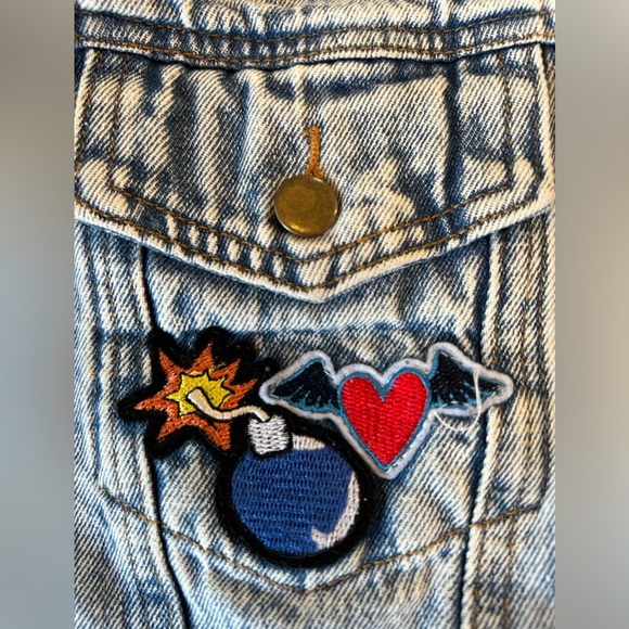 Honey Punch Soul Mates Jean Jacket |Size Small, embroidered patches on front - Picture 10 of 11